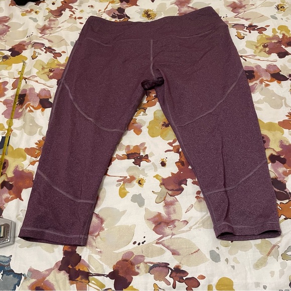 NWOT Capri Leggings XXL - Picture 2 of 5